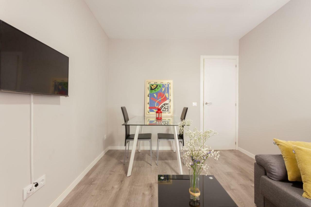 Apartamentos El Paraiso ログローニョ エクステリア 写真