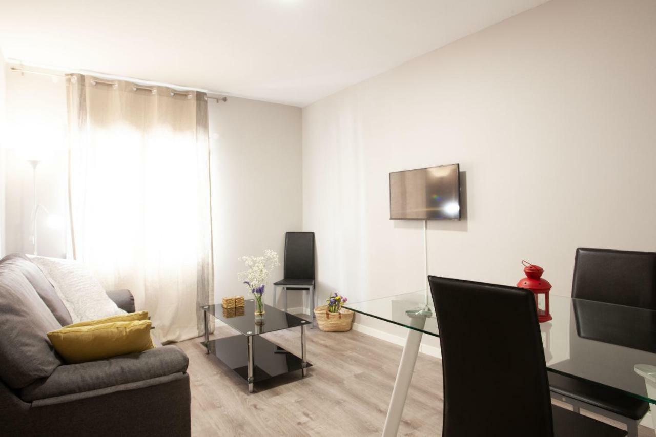 Apartamentos El Paraiso ログローニョ エクステリア 写真