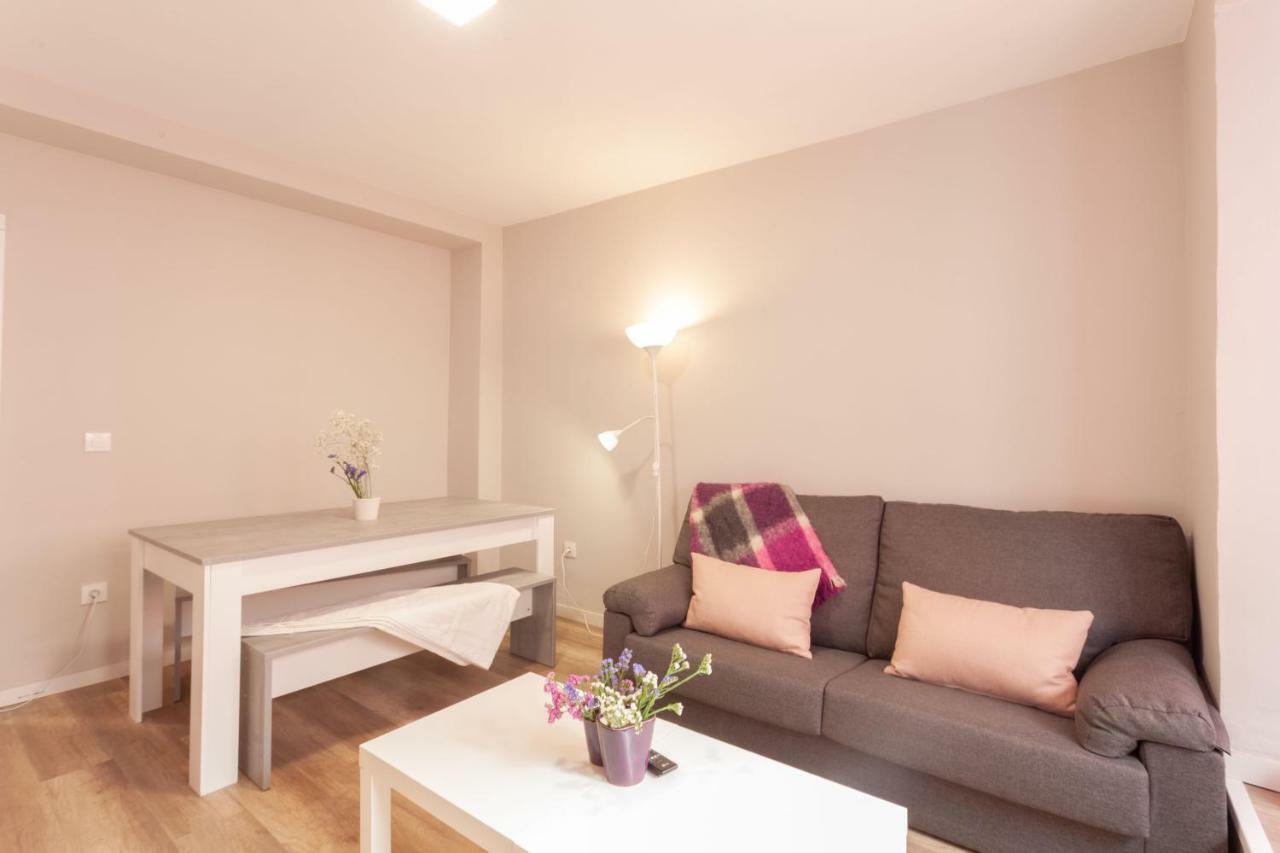 Apartamentos El Paraiso ログローニョ エクステリア 写真